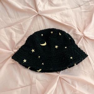 Urban Outfitters embroidered moon and star Sherpa bucket hat